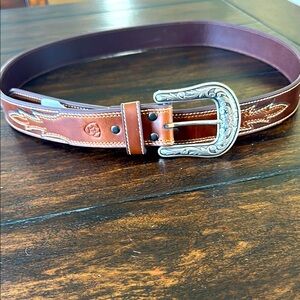 NWT Ariat Brown Leather Belt with Silver Buckle xl